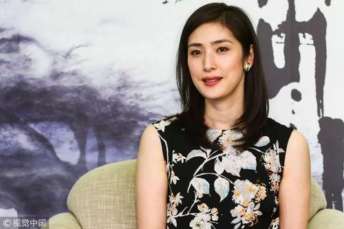 AV熟女像明星,惊艳蜕变，演绎不凡人生