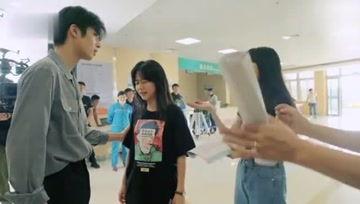 娱乐吃瓜恋爱综艺,恋爱综艺的甜蜜碰撞与甜蜜瓜分